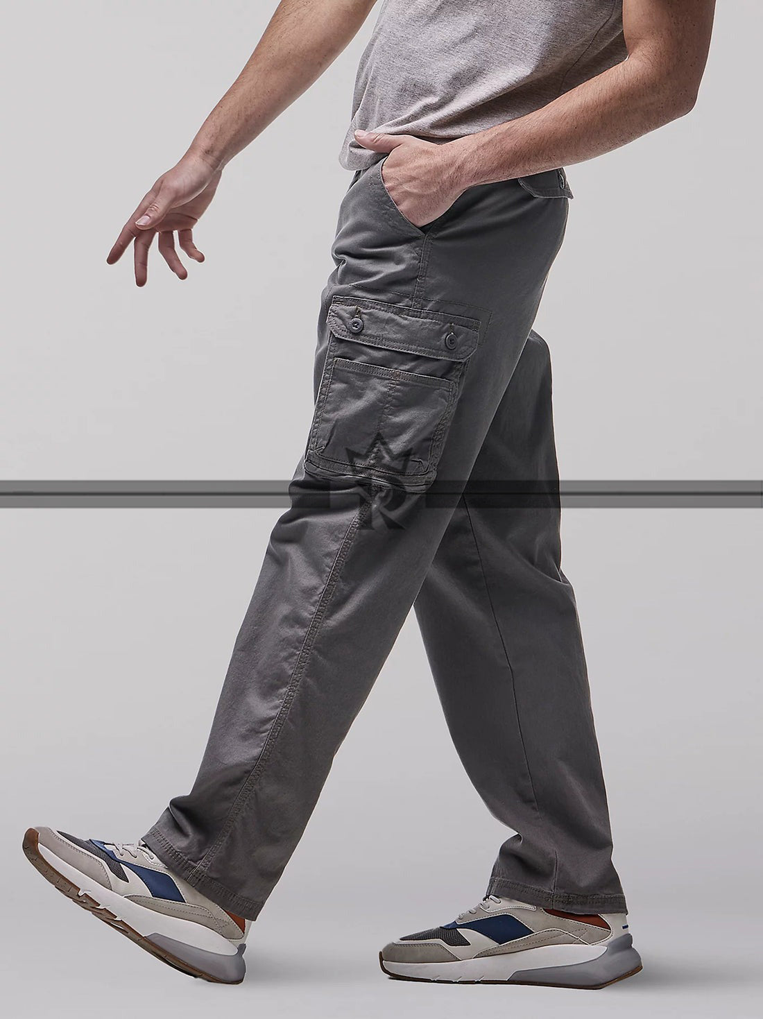 Relaxed Fit Cargo Twill Pant